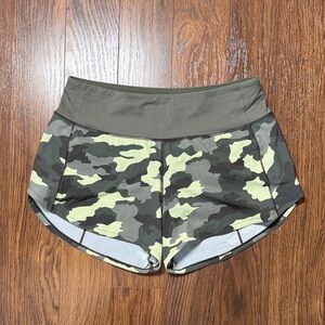 Lululemon Camo Women's Athletic Shorts - size 6